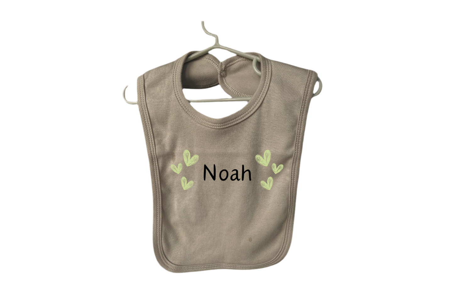 Slabbetje met Naam en Groene Hartjes