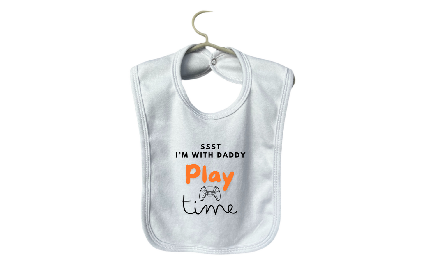 Slabbetje: 'SSST I'm with daddy, Play time.'