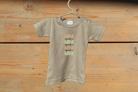 T-Shirt: Mini Baby - Groen